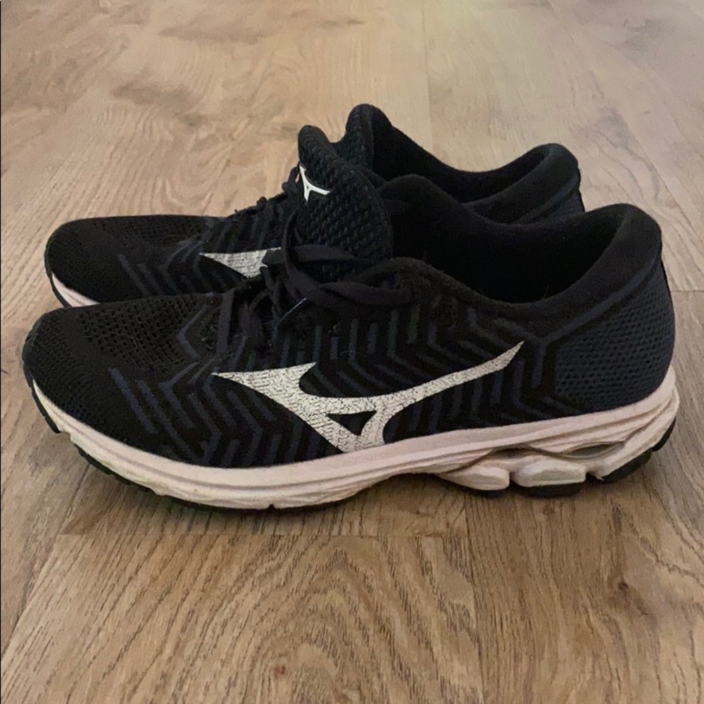 Mizuno Waveknit R2